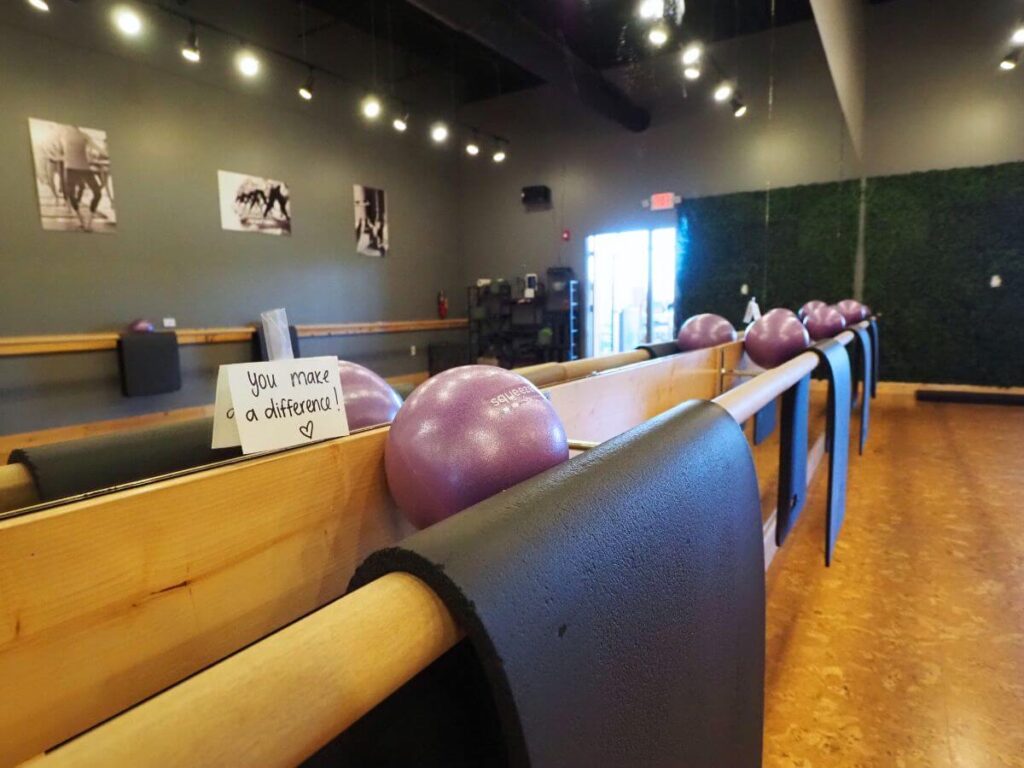 neighborhood barre studio in Farragut